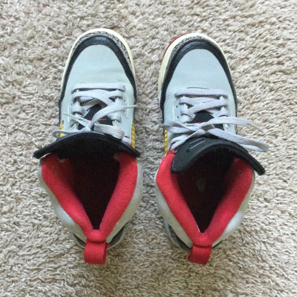 ๐ฅ๐ฅHOST PIC๐ฅ๐ฅJordan Sneakers - Picture 2 of 16